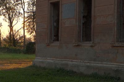 HDR 010 Ruin 3 - Gallery 3